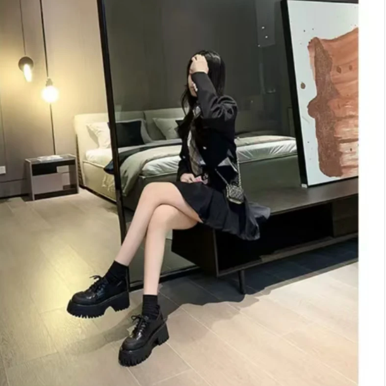 3166-2  新款时尚百搭粗跟复古英伦风软底学院系带厚底乐福鞋