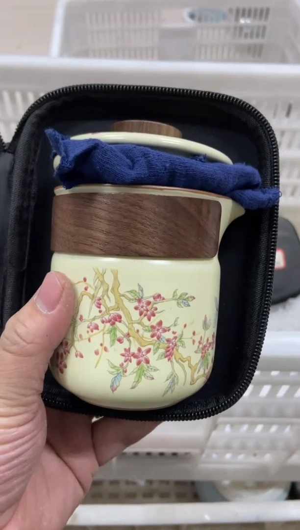 杯无运费险有瑕疵的摄影的产品有使用过的痕迹有点脏介意勿拍