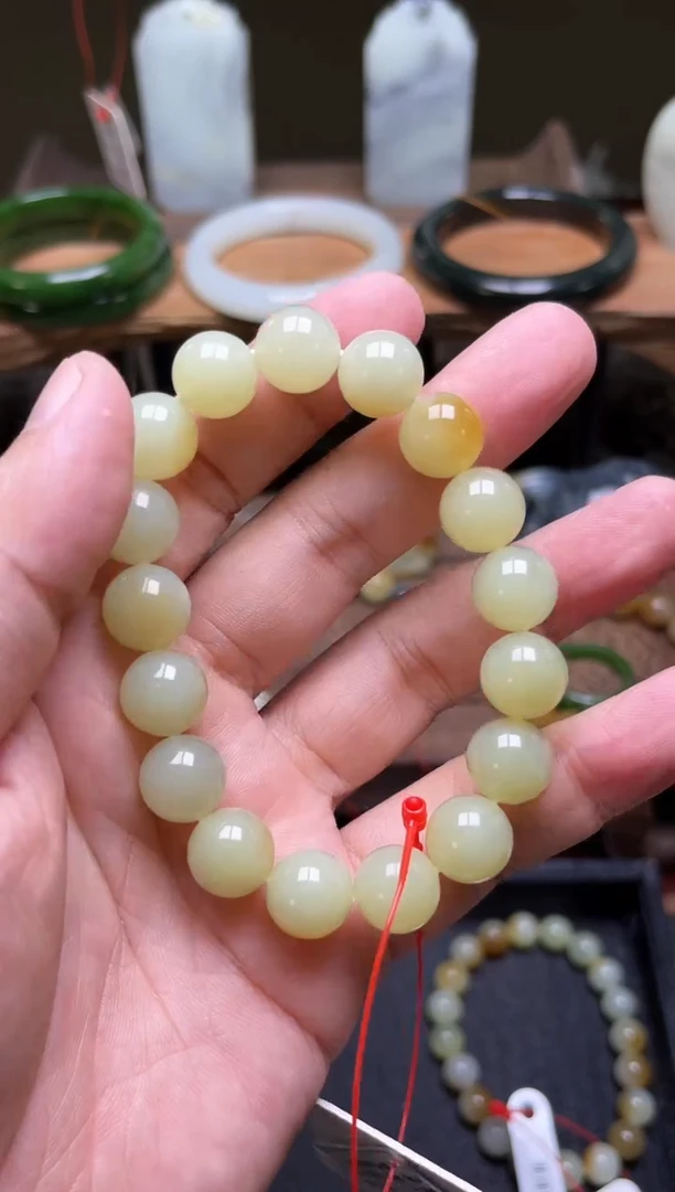 手串未镶嵌和田玉卡12且末迪克兰带糖圆珠 8001314