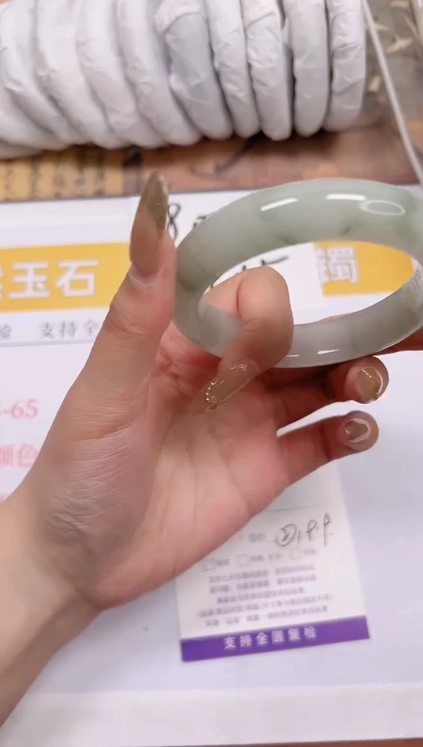 【闪购商品】石英质玉手镯未镶嵌K233-56
