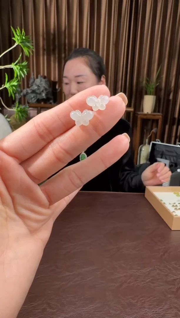 颈饰18K金镶嵌和田玉71赵姐11.16多样性拍一发一