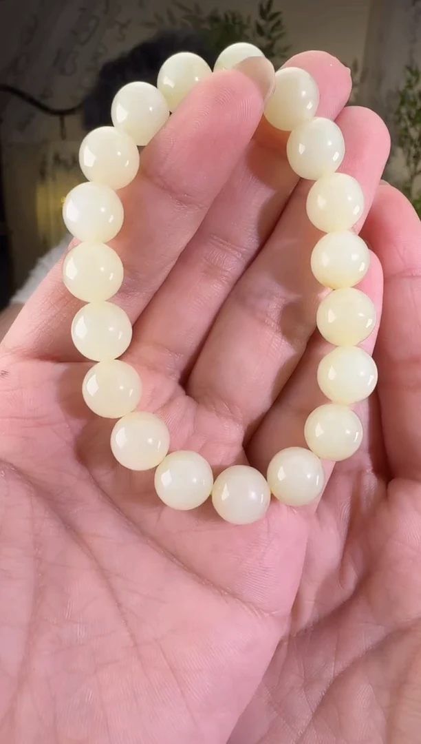 手串未镶嵌和田玉手串 多样性发