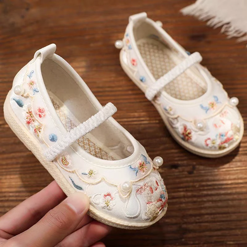 儿童玉兔汉服鞋子女童绣花鞋儿童古装古风民族风中秋表演出布鞋白