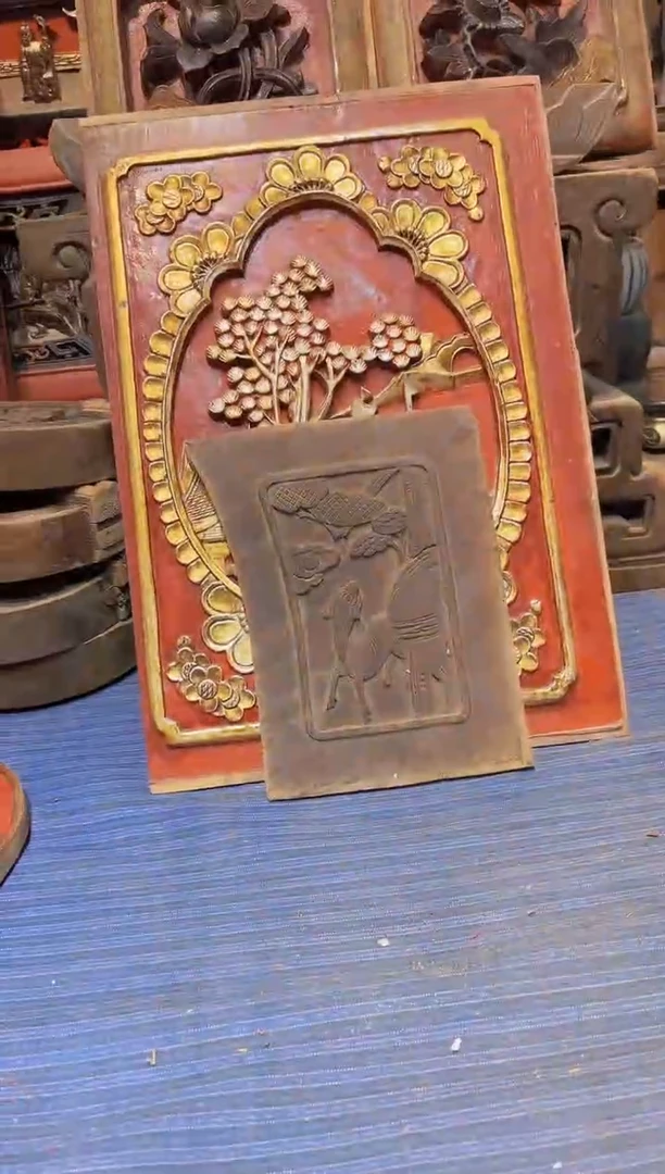 【闪购商品】香樟木老木雕老物件花板