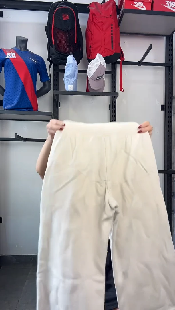 445·编码 耐克卫衣服饰过款为准 尺码M