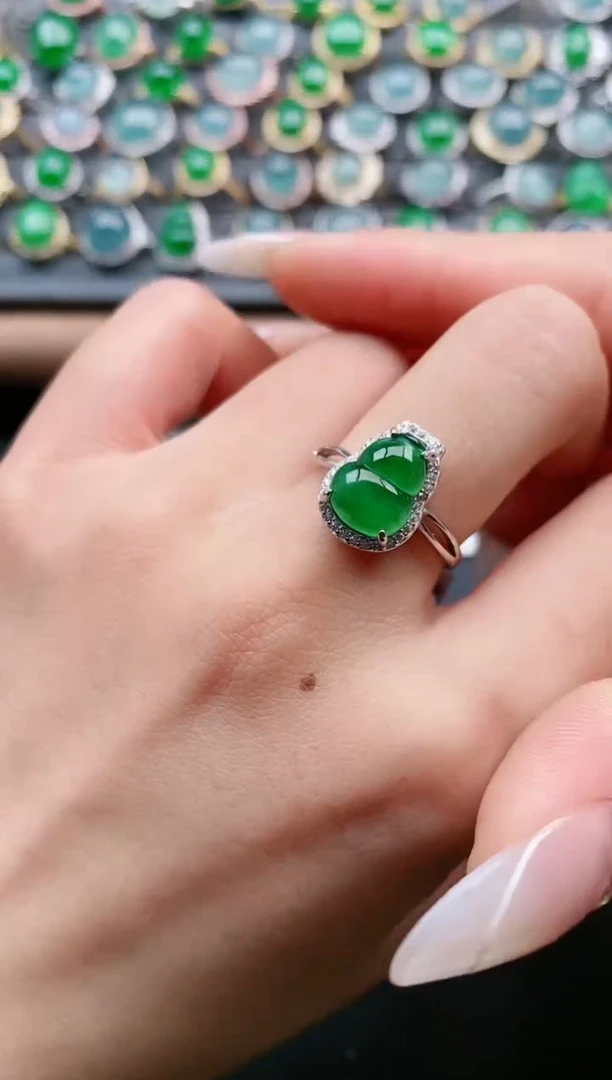 【闪购商品】翡翠戒指银S925镶嵌111111