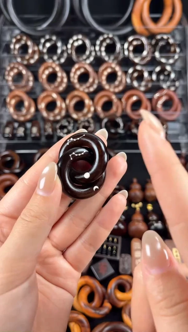 木雷枣玉化 1.6 镶银六七星 乾坤圈