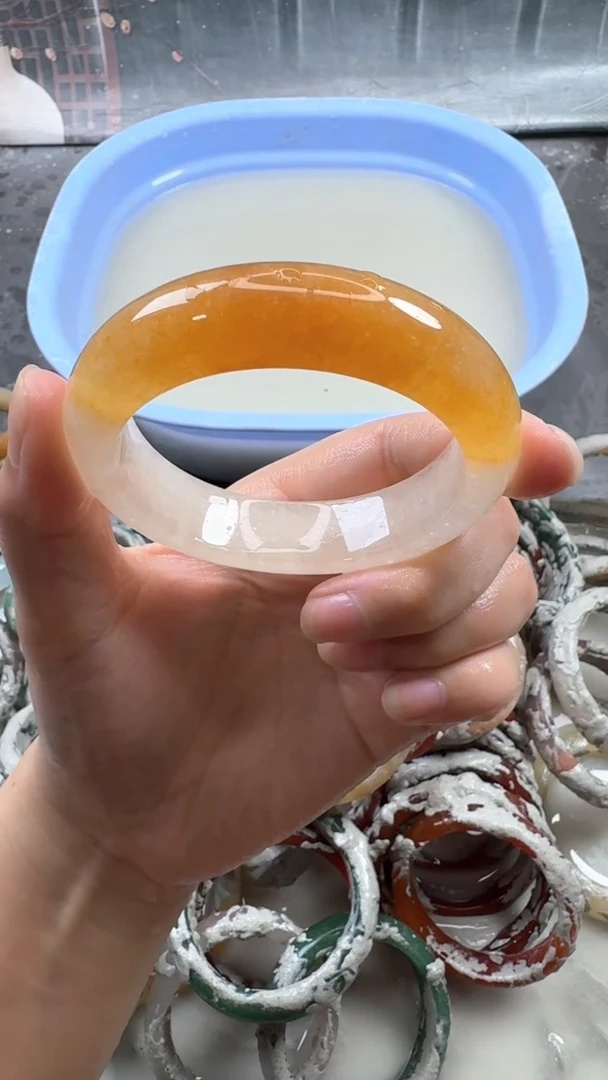 石英质玉手镯未镶嵌35