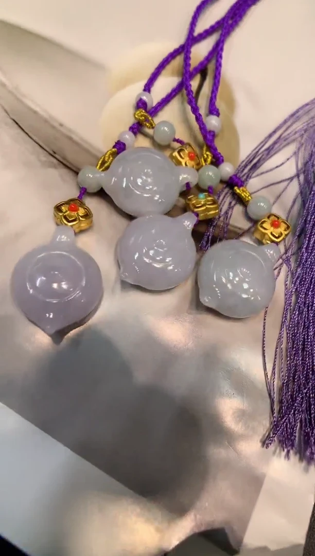 颈饰未镶嵌翡翠挂件 多样性发一件