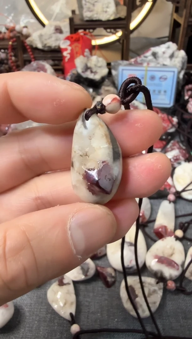 【闪购商品】天然辰砂大晶砂随行吊坠1