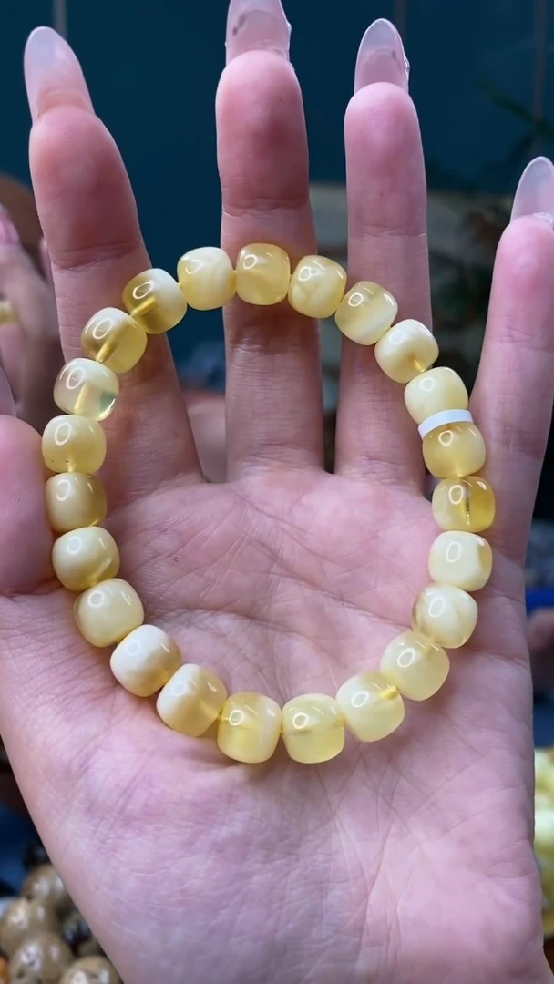 裸石琥珀未镶嵌10/1多样性发其一122