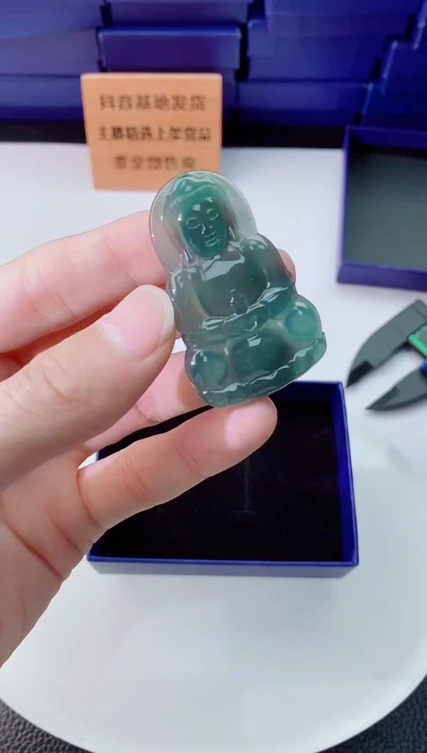 翡翠未镶嵌颈饰1111111