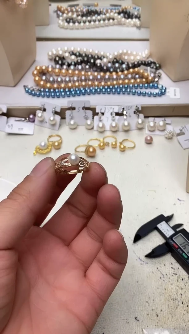 淡水珍珠未镶嵌颈饰1