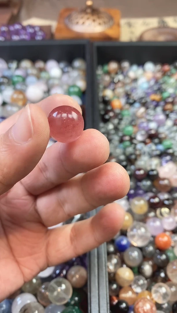 未镶嵌珠宝半成品水晶粉草莓晶 14.73M