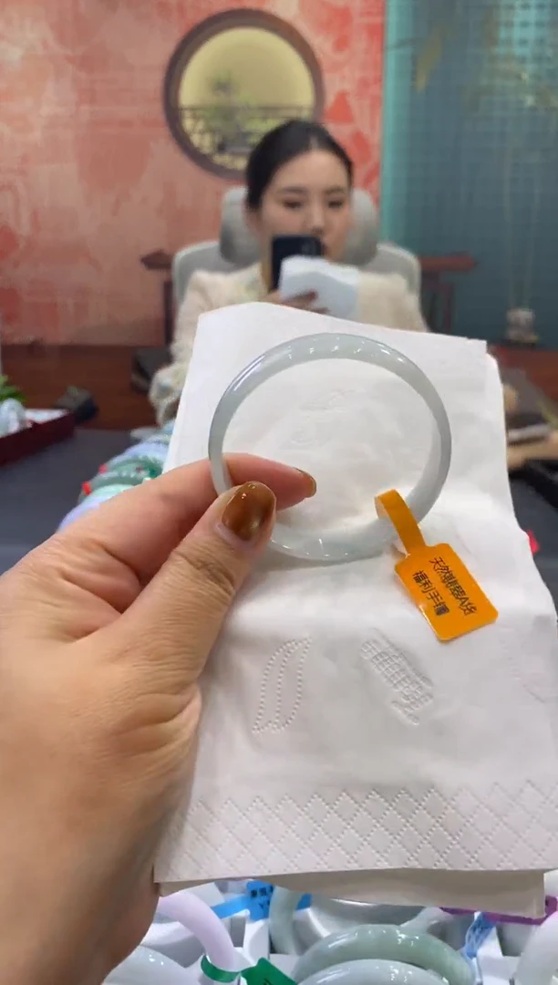 未镶嵌手镯翡翠多人000014643