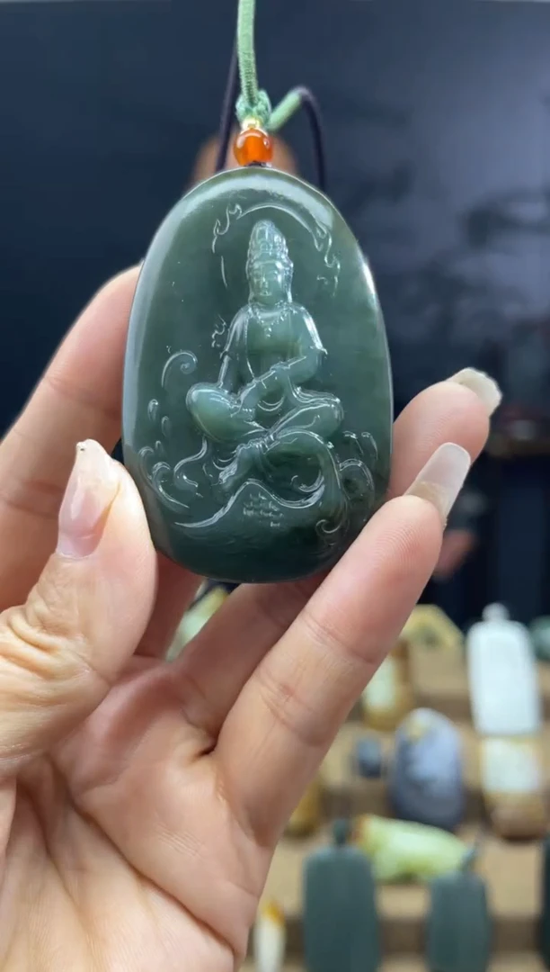 颈饰未镶嵌和田玉1