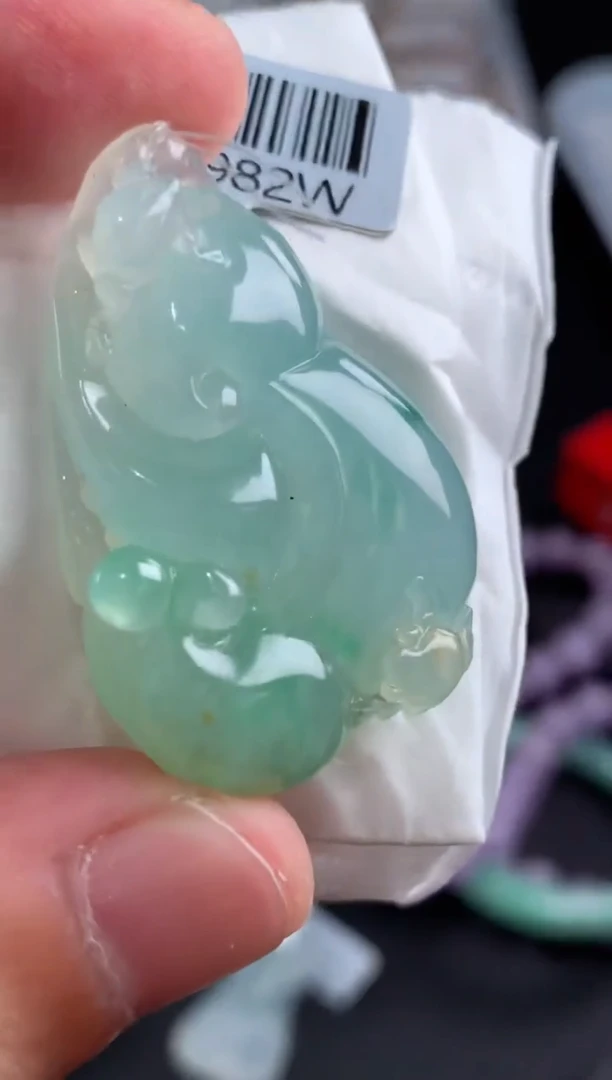 未镶嵌定制翡翠蓝*萌翡翠