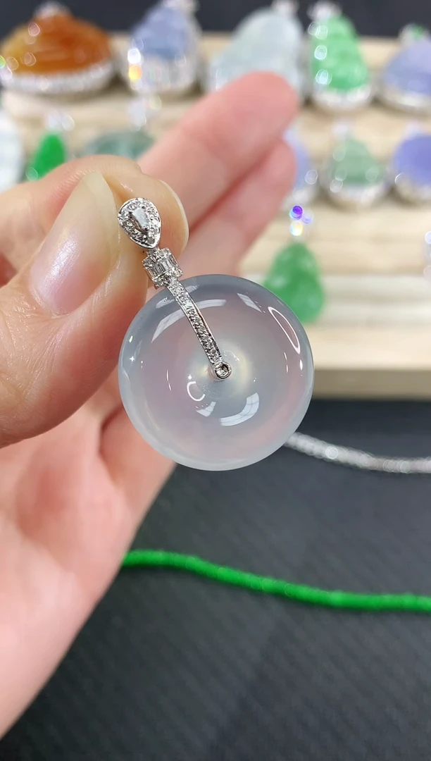 吊坠(不含链)18K金镶嵌翡翠107|13800
