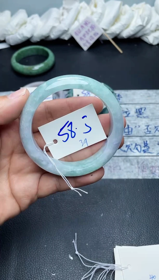 未镶嵌手镯翡翠39