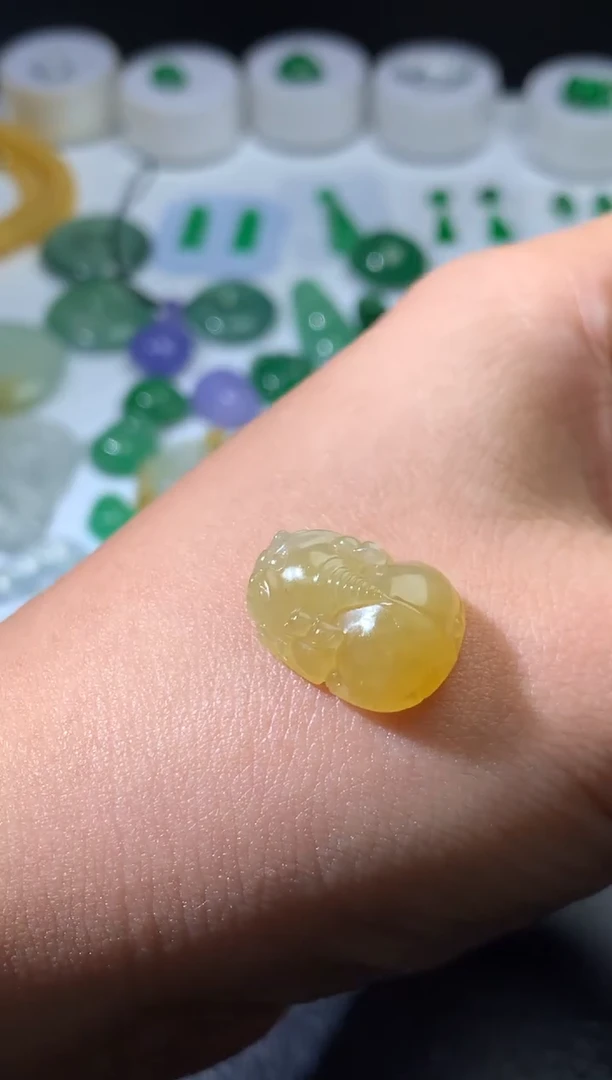 未镶嵌定制翡翠毛货