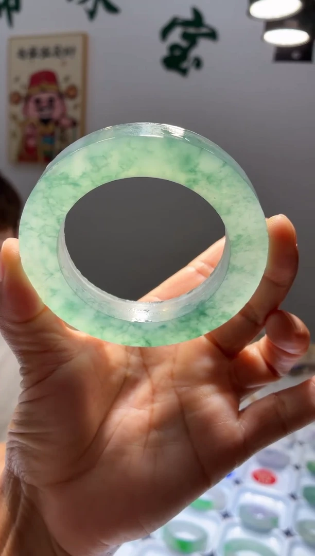 未镶嵌手镯定制翡翠定金一万