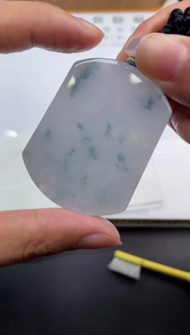 未镶嵌挂件翡翠370178 多人