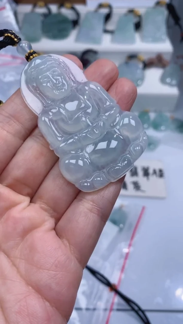 颈饰未镶嵌翡翠吊坠