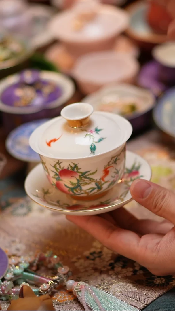 【闪购商品】白瓷九桃三才盖碗