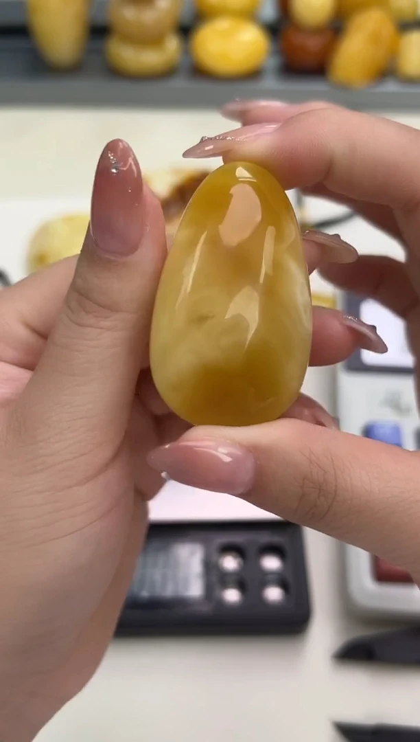 裸石琥珀未镶嵌琥珀蜜蜡吊坠