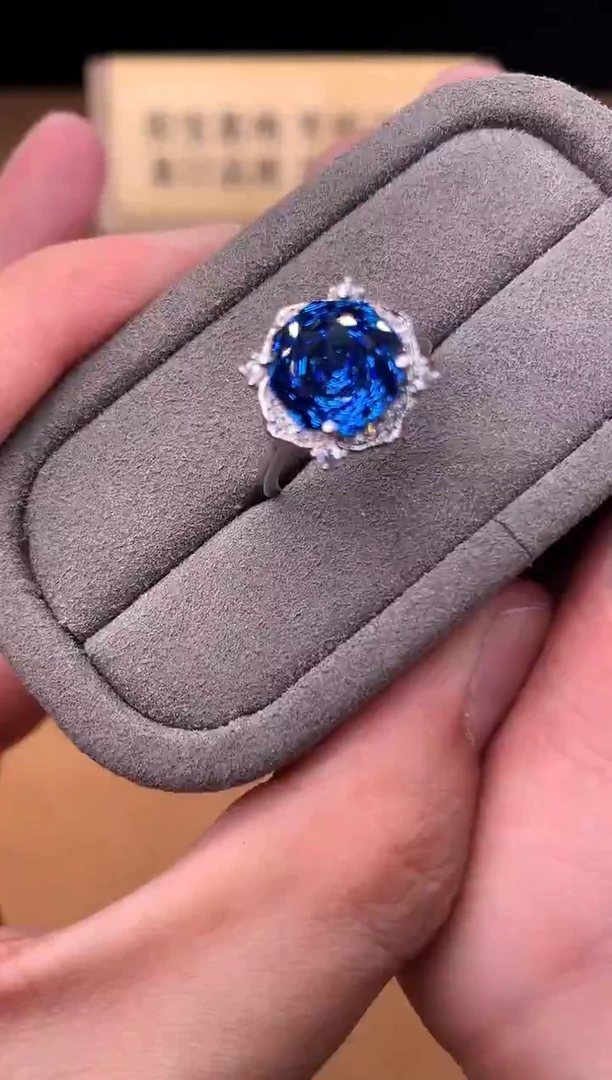 银S925镶嵌戒指托帕石2222