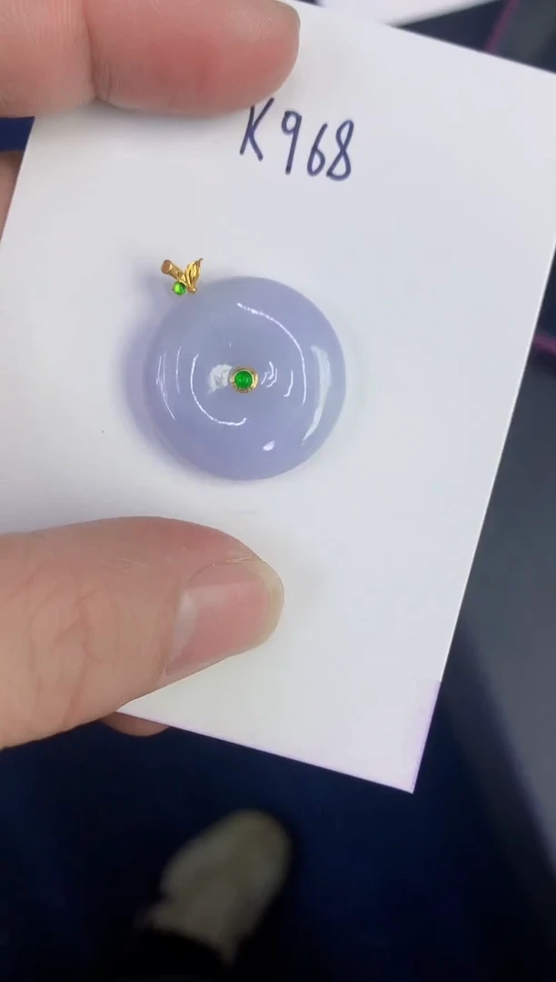 颈饰18K金镶嵌翡翠缅甸天然翡翠A货