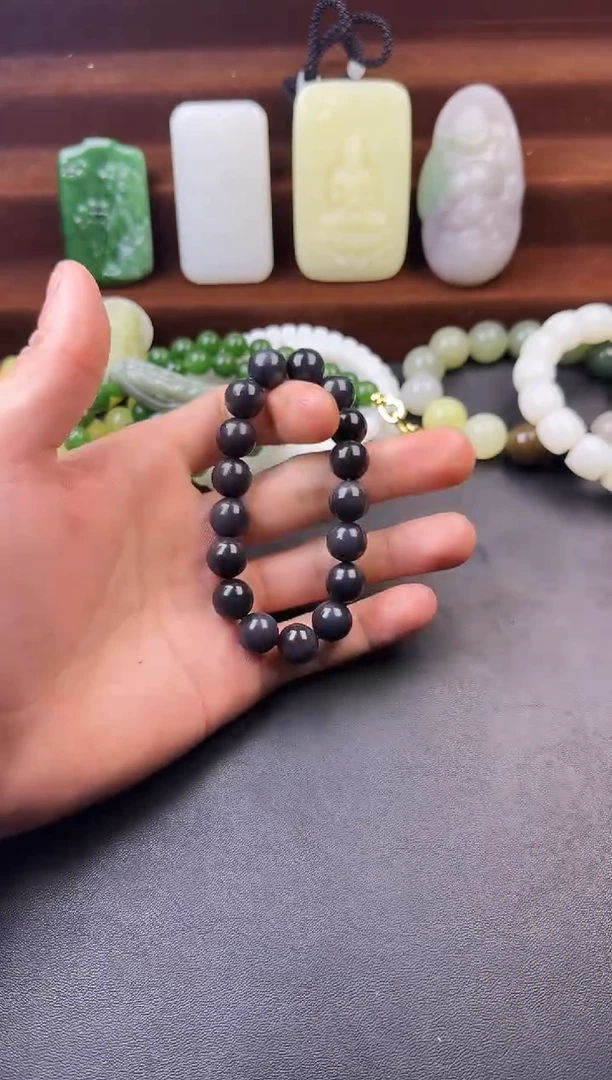 颈饰未镶嵌和田玉和田玉手串