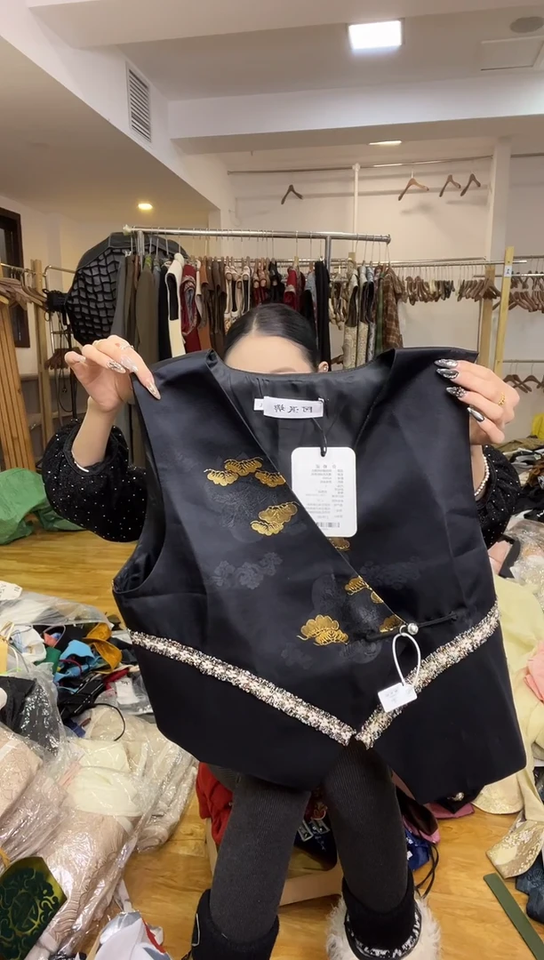 L码    110-120斤  马甲