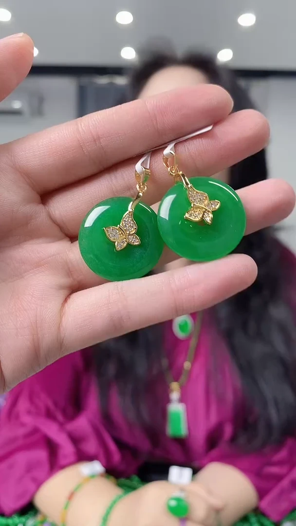 颈饰未镶嵌翡翠闪购链接 多样性发其一颜色微差