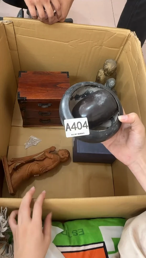 其他蜗*404...中古产品谨慎参拍