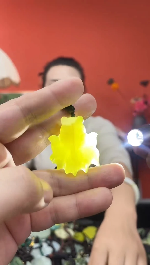 未镶嵌岫玉吊坠·
