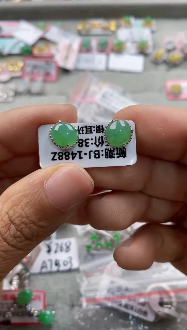 银S925镶嵌戒指翡翠888            6