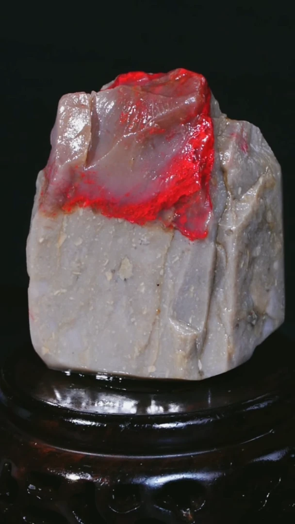 昌化石昌化鸡血石