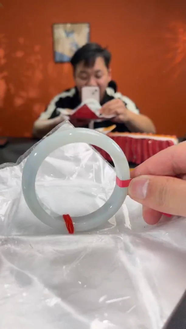 未镶嵌手镯翡翠4   56