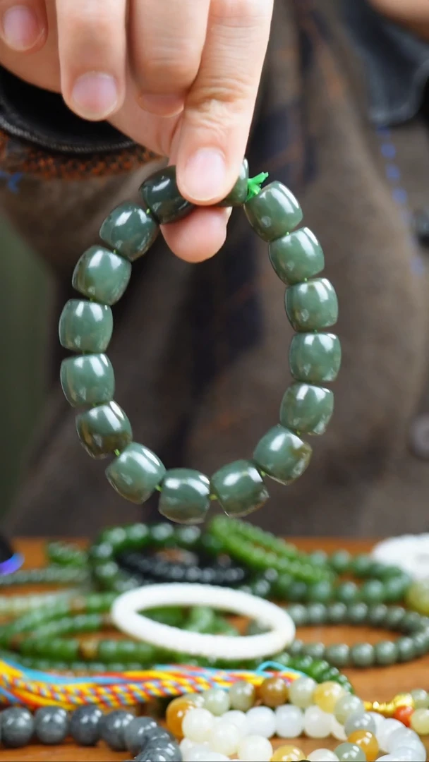 未镶嵌手串和田玉24