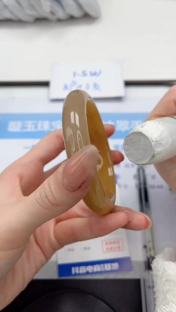 未镶嵌手镯石英质玉V204-60