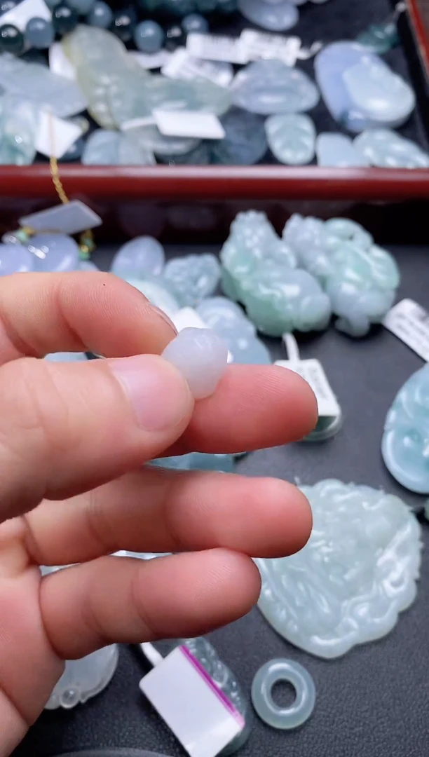 【闪购商品】翡翠颈饰未镶嵌1111111111111111