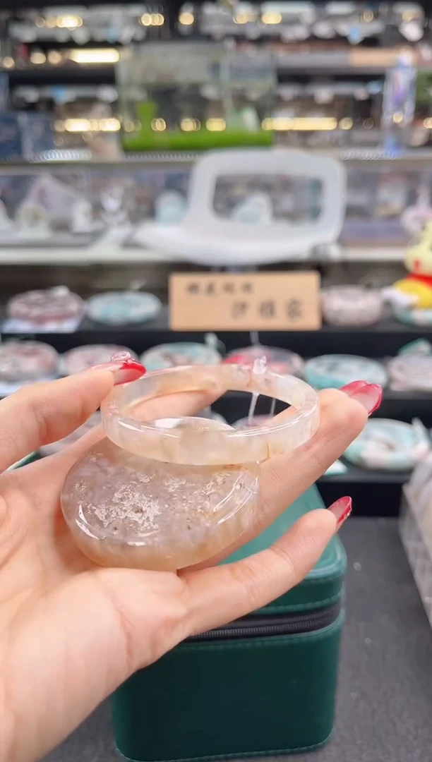 未镶嵌手镯石英质玉55--56圈口 （赠品镯心）3888599