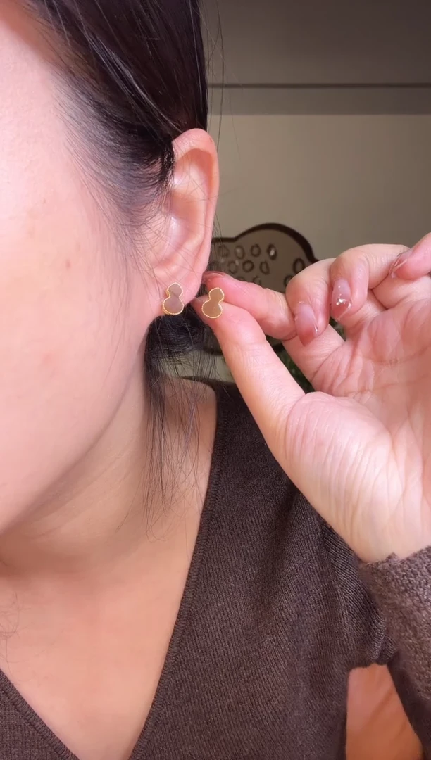 水晶摆件未镶嵌耳钉