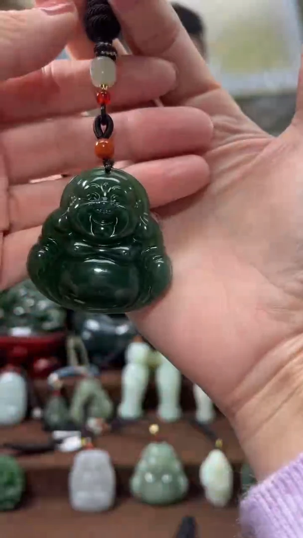 颈饰未镶嵌和田玉·