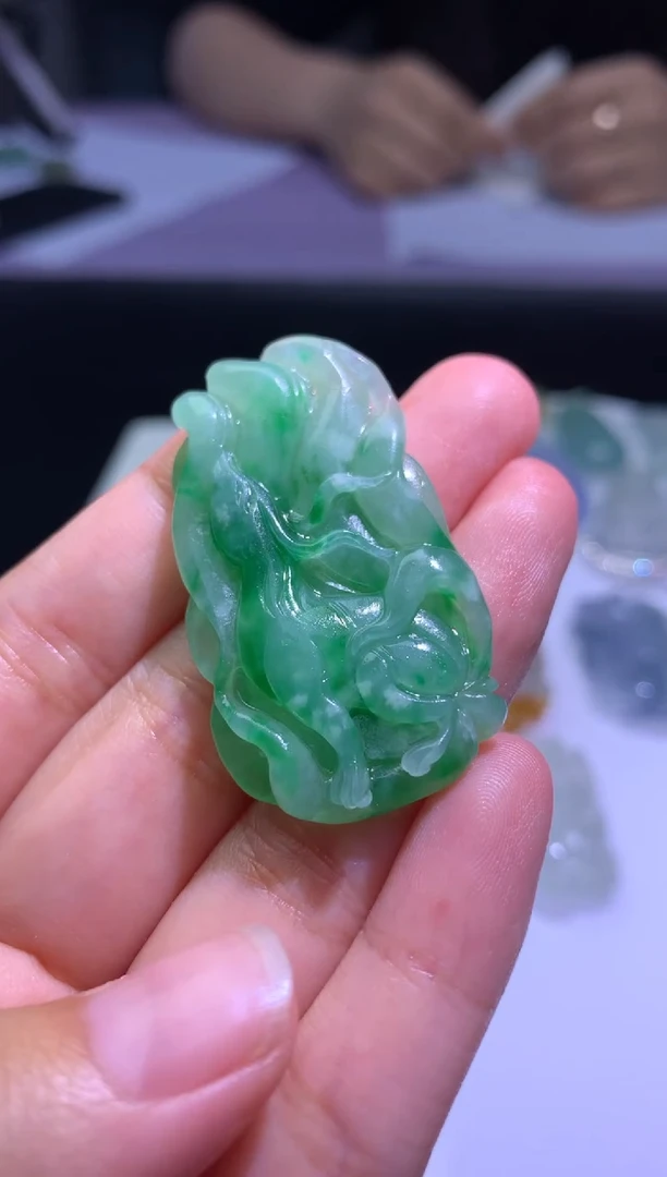 定制翡翠未镶嵌毛货