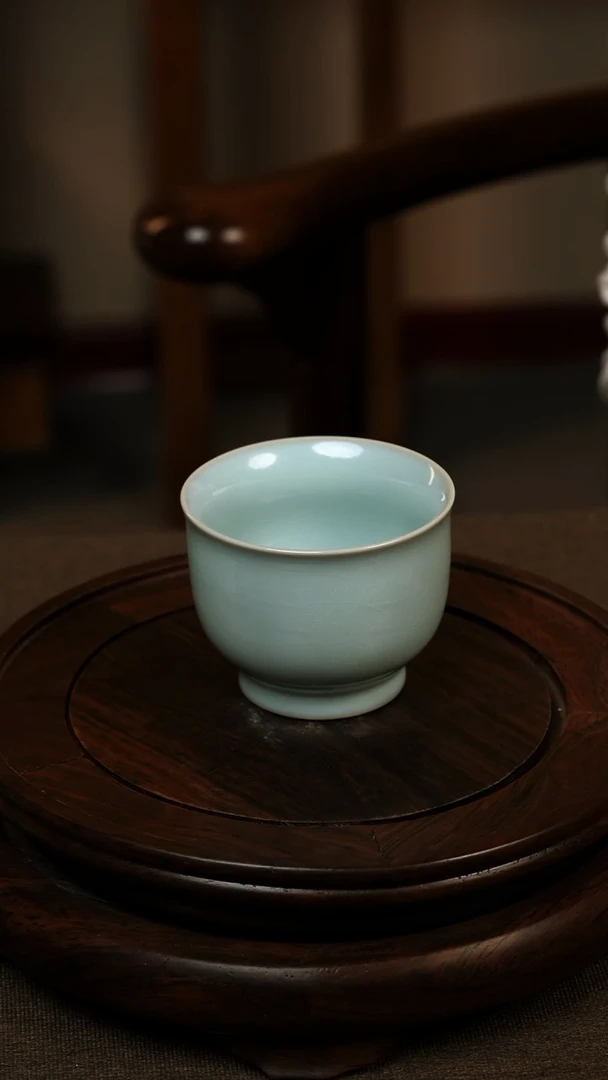 瓷片002汝瓷美人杯100ml 微瑕