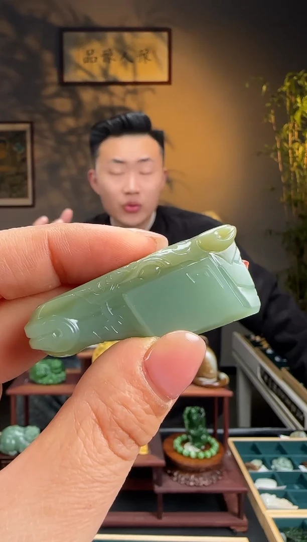 未镶嵌和田玉挂件马首L1