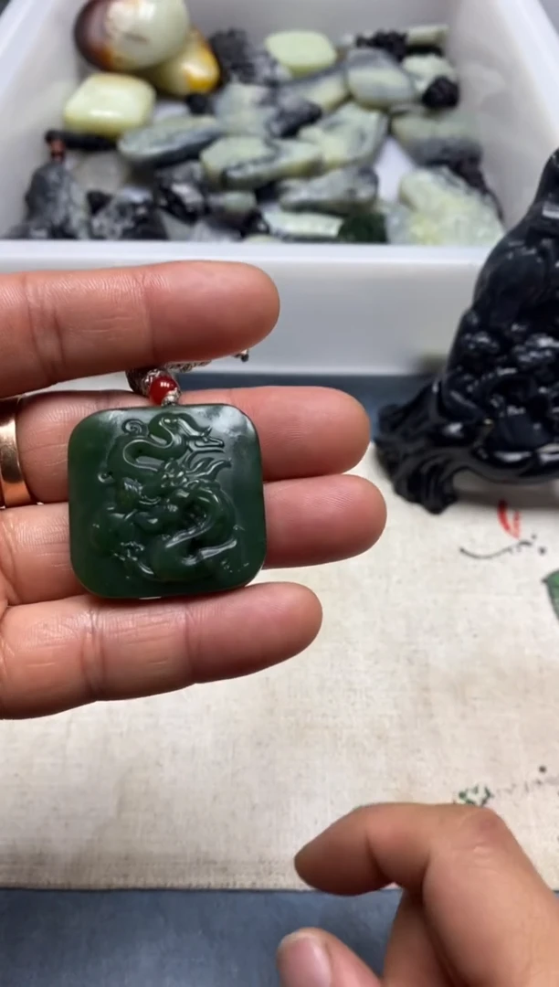 吊坠(不含链)未镶嵌和田玉1