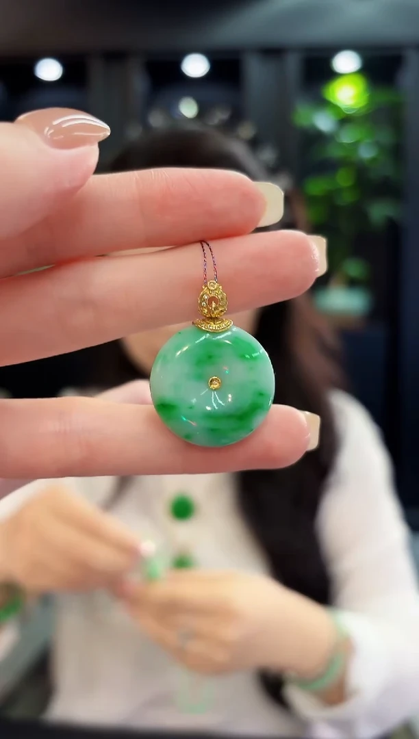 吊坠(不含链)未镶嵌翡翠 缅料A货/支持复检/一件